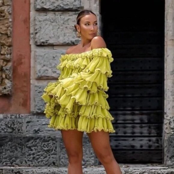 By Egreis NWT Ruffle Off-The-Shoulder romper Chartreuse Green whimsical Small - Picture 1 of 7
